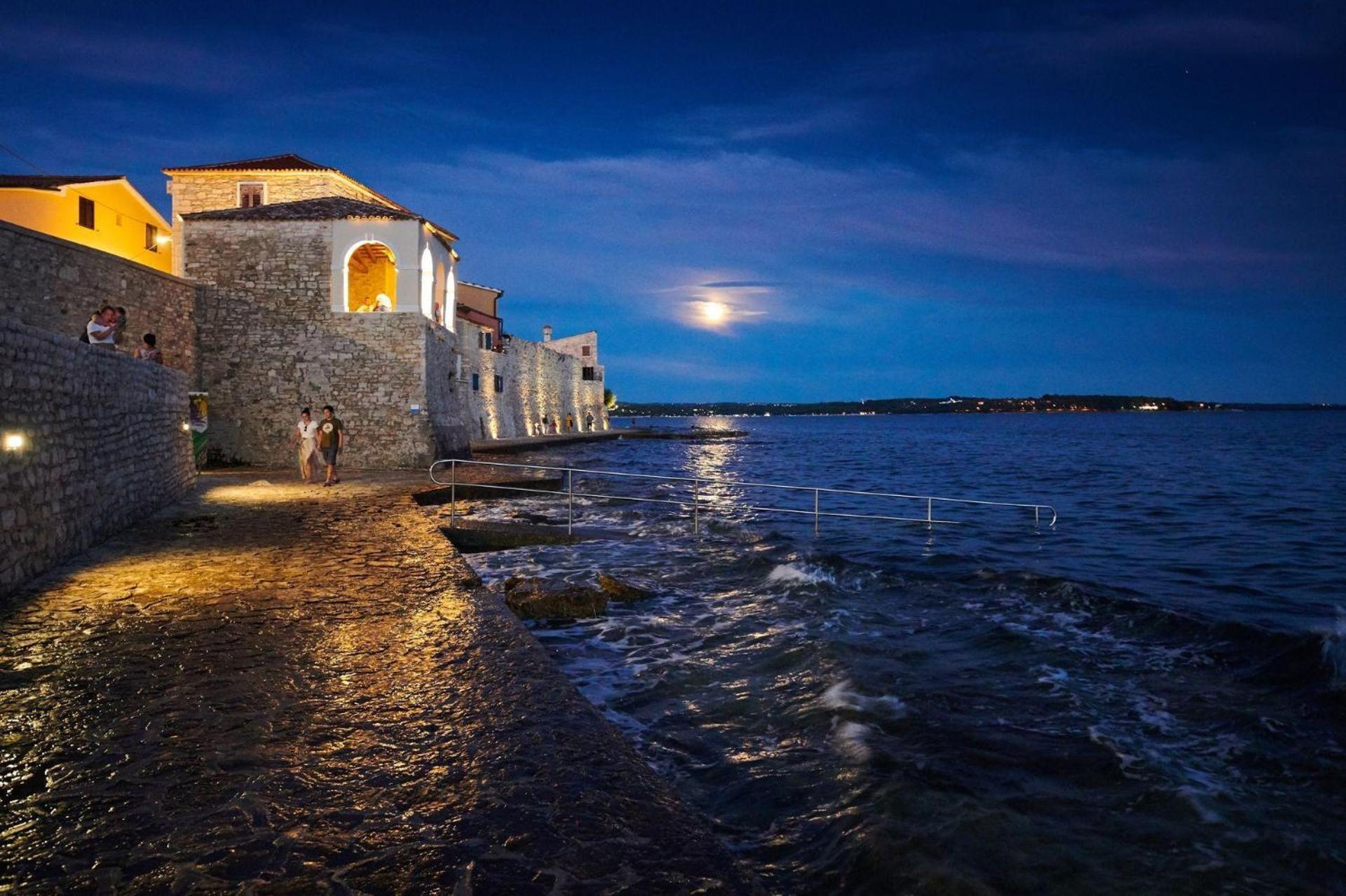 Apartment Rivarela Blu - Newly Renovated And Top Location Near Sea Novigrad  Екстер'єр фото